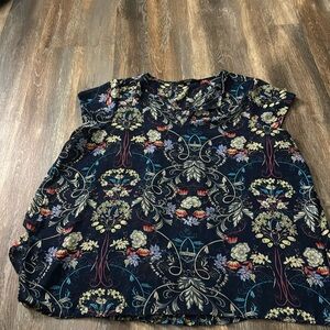 Fun2Fun 1X sheer floral top